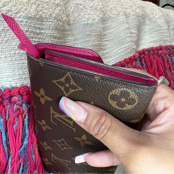 Louis Vuitton Emilie Monogram Wallet Hot Pink Interior Rare Color - Picture 5 of 16